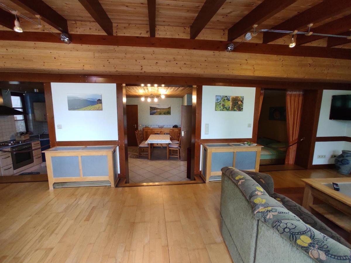 Moselferienweingut Schaefer Apartment Wintrich Bagian luar foto